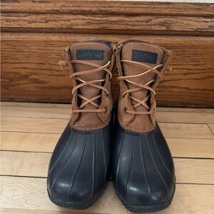 Sperry Brown and Black Winter Boots